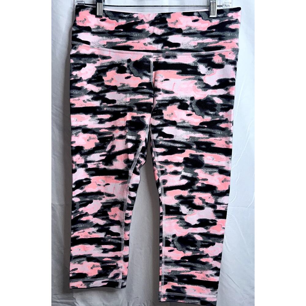 Lululemon Womens Size 8 Wunder Under Cropped Pant Wamo Barely Pink Camo Capri